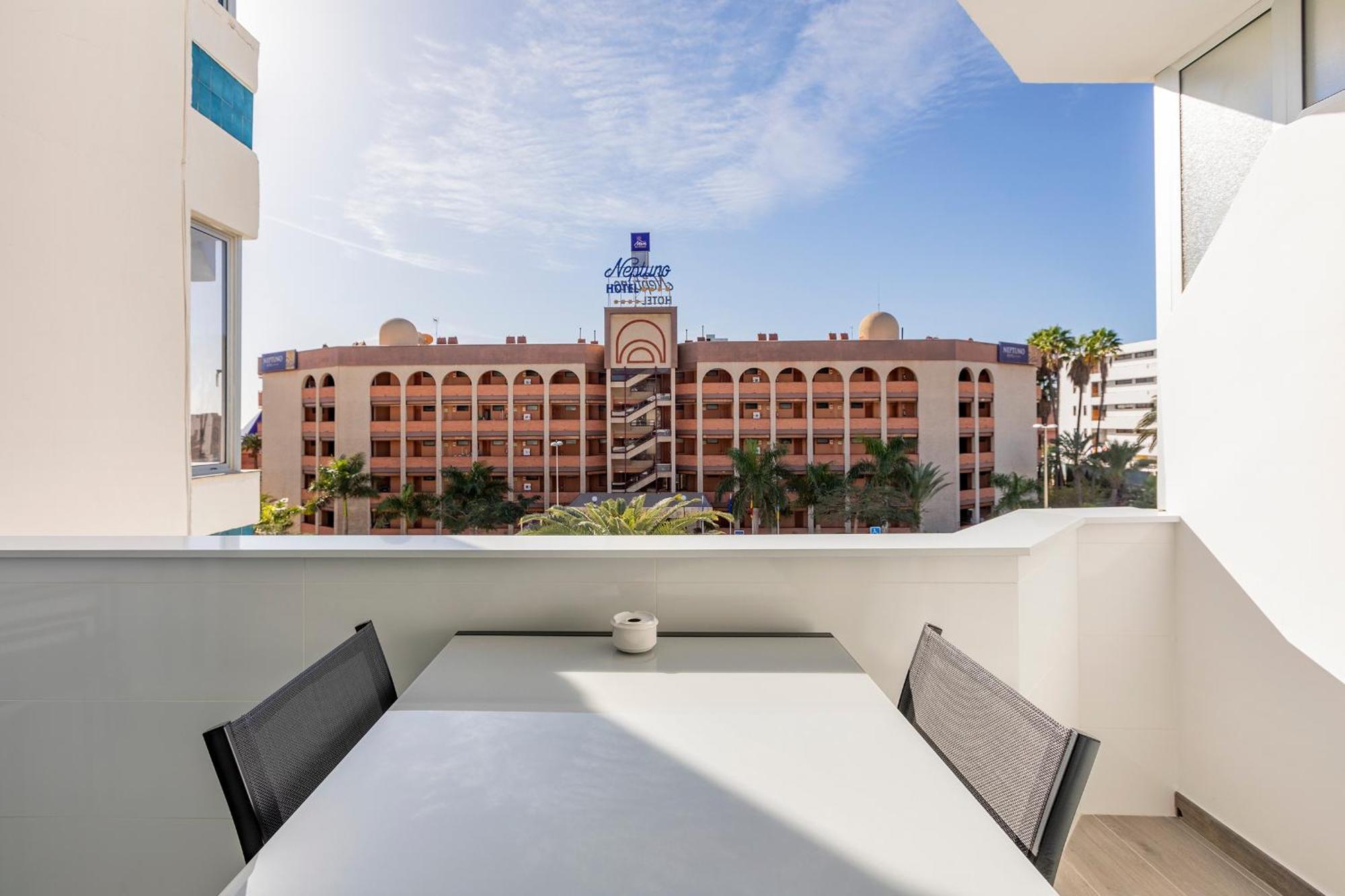 Chic & Stylish Near Yumbo Apartamento Playa del Inglés Exterior foto