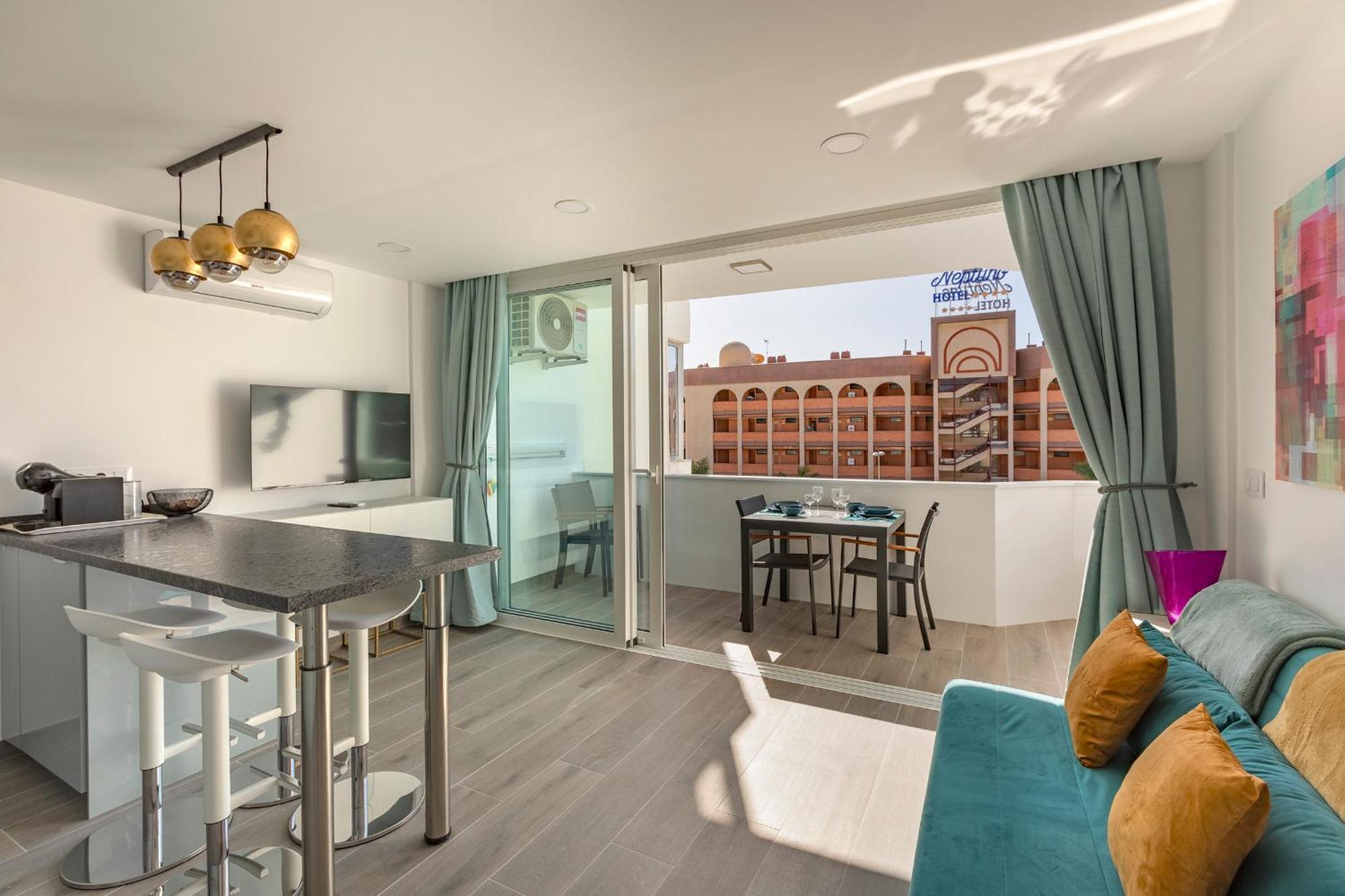 Chic & Stylish Near Yumbo Apartamento Playa del Inglés Exterior foto